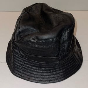 SSUR BLACK LEATHER BUCKET HAT